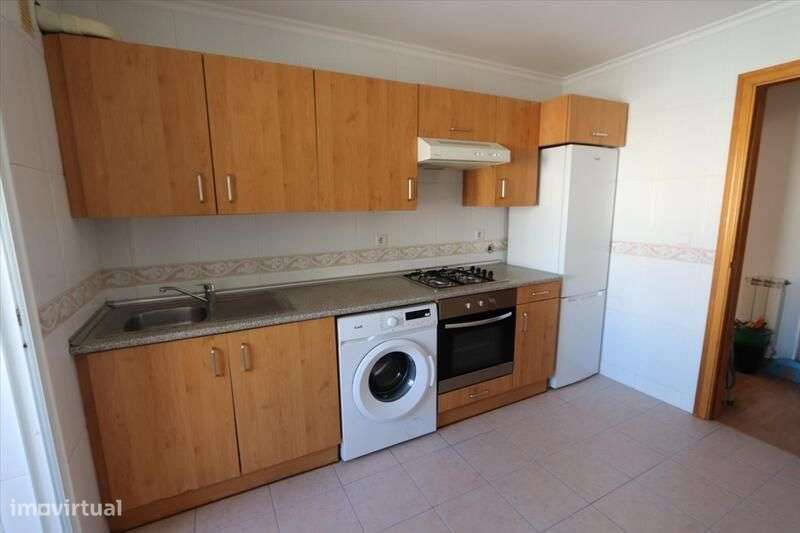 Apartamento T3 em Alhos Vedros | Garagem e arrumos - Grande imagem: 4/11