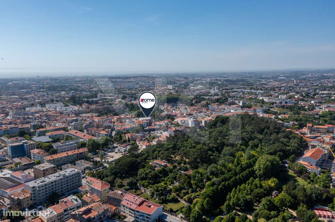 T2+1 com Varandas, Lugar de garagem, Totalmente Remodelado - Paranhos-46