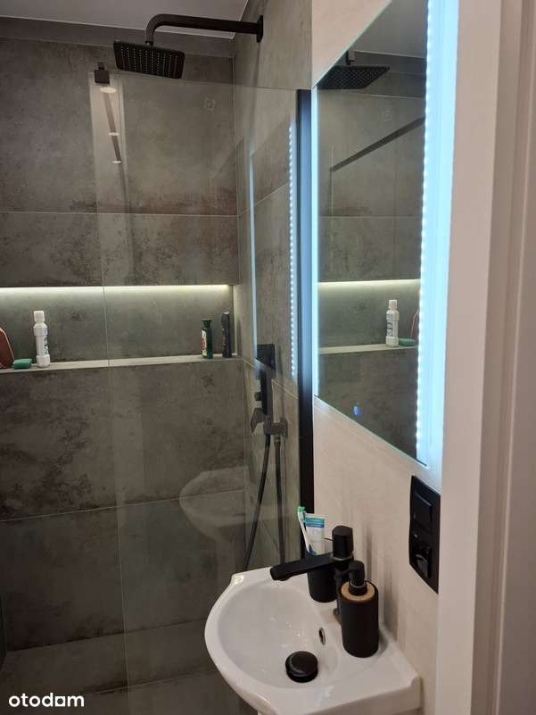 Nowy dom 130m2, działka 1380 m2 w atrakcyjnym miejscu !-11