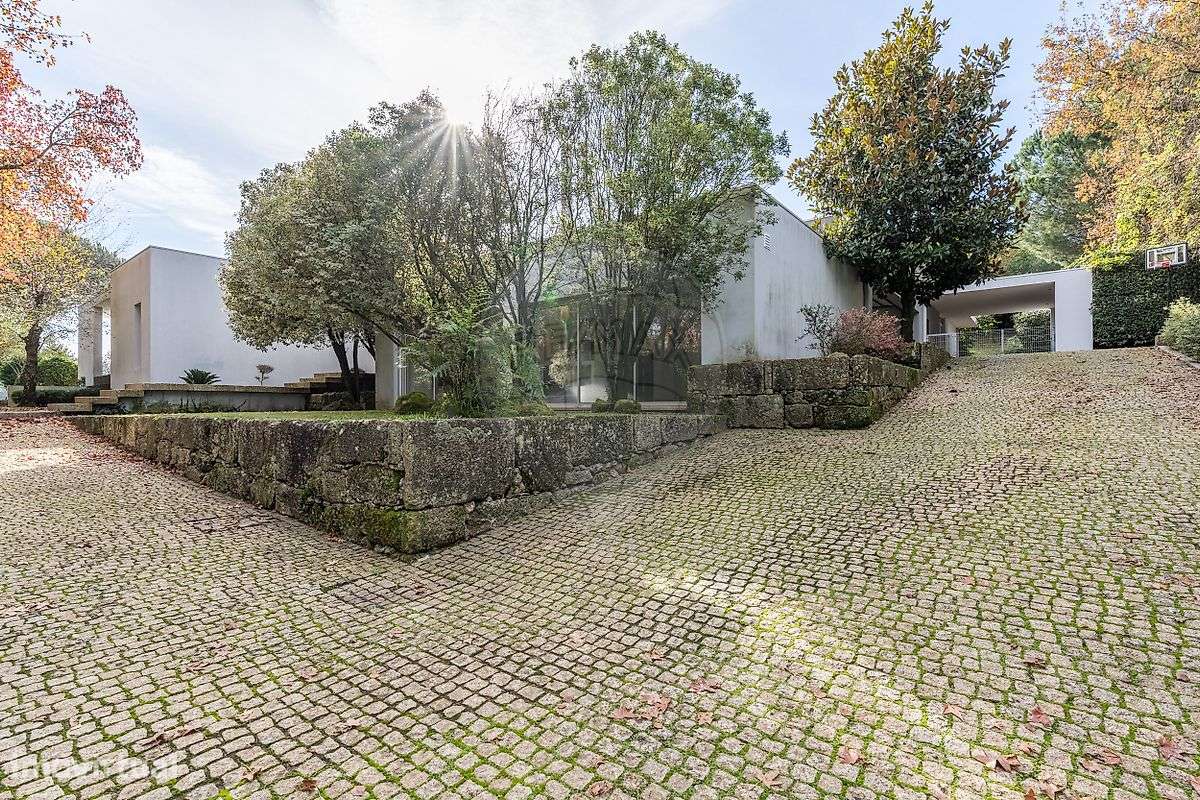 Moradia T4 para venda-9