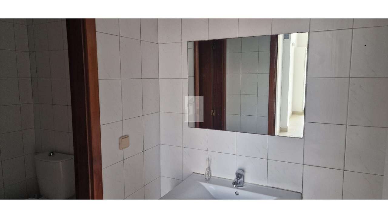 Loja - c/ mezzanine-11