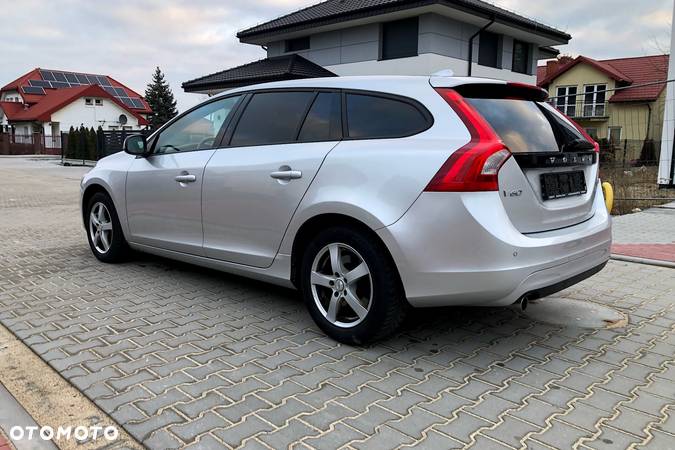 Volvo V60 - 10