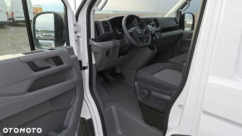 Volkswagen Crafter Furgon 4490 - 11