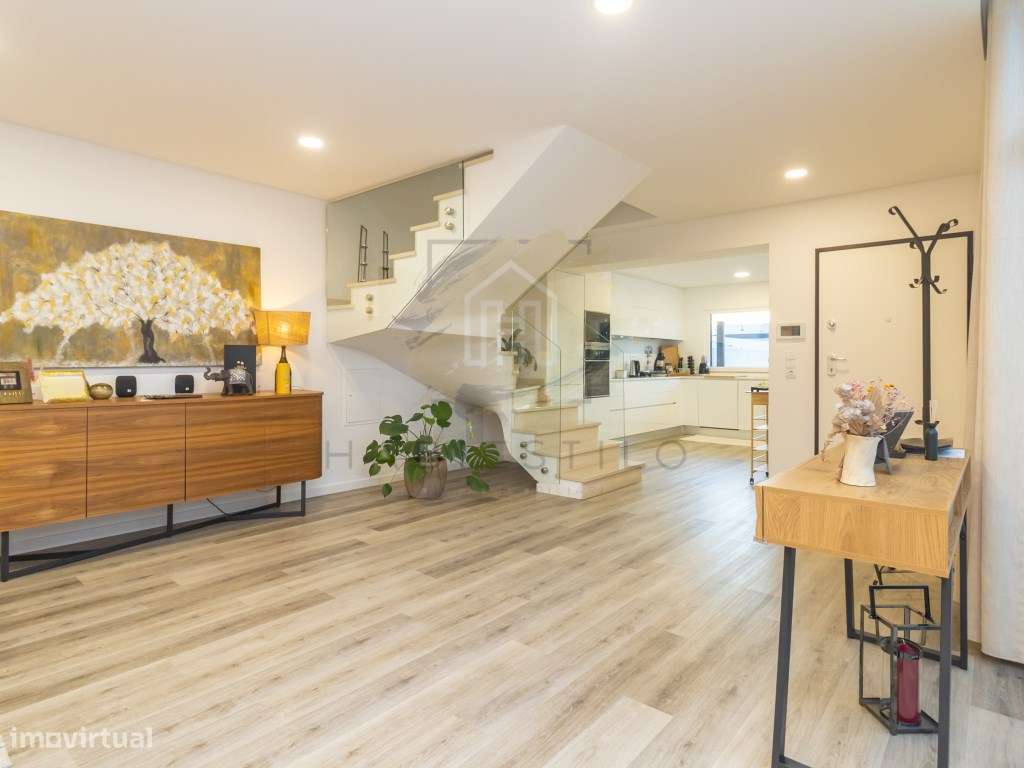 Moradia T3 Exclusiva | Rua João Chagas 23, Sesimbra (2970) | Habies...-6