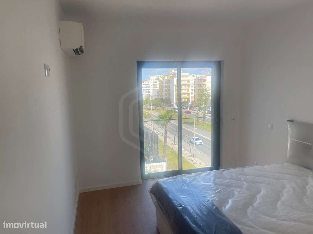 Apartamento T2, piscina na cobertura, Faro, Algarve - Grande imagem: 4/20
