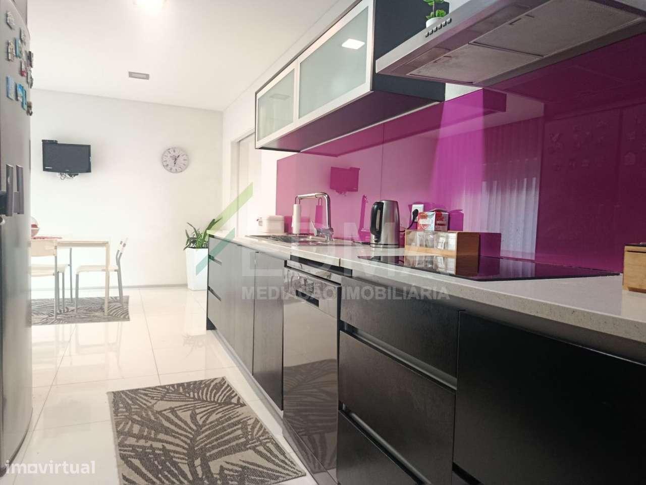 Moradia T3 com Piscina-10