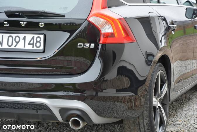 Volvo V60 D3 Geartronic R-Design - 1