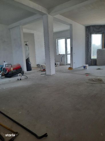 FARA COMISION casa eleganta PARTER +POD placa beton camera tehnic 651m-4