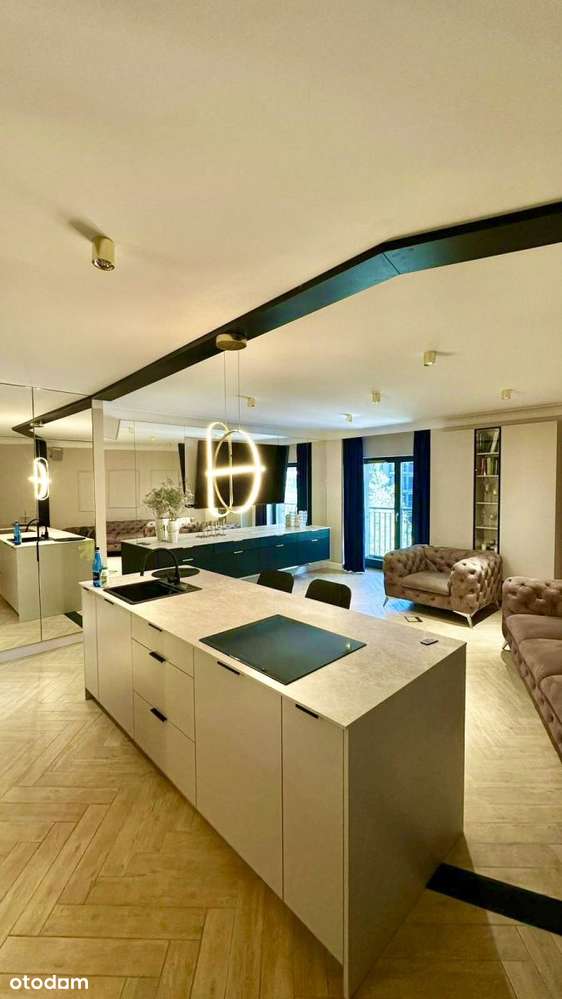 2-pok Walońska, Angel City-0