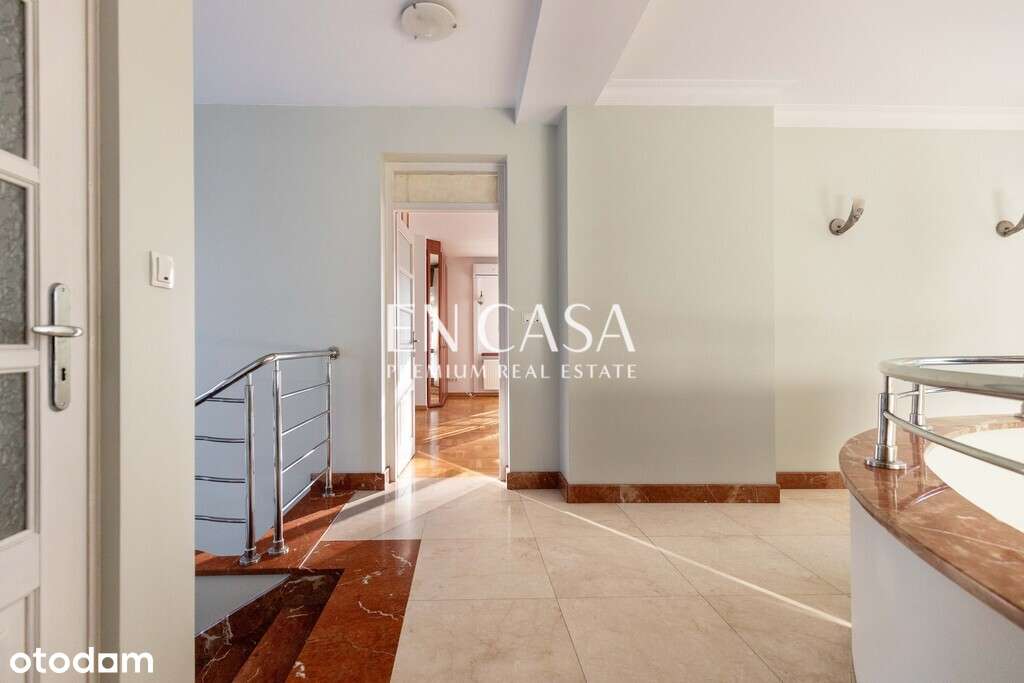 Piękny dom w Konstancinie -Jeziornie-13