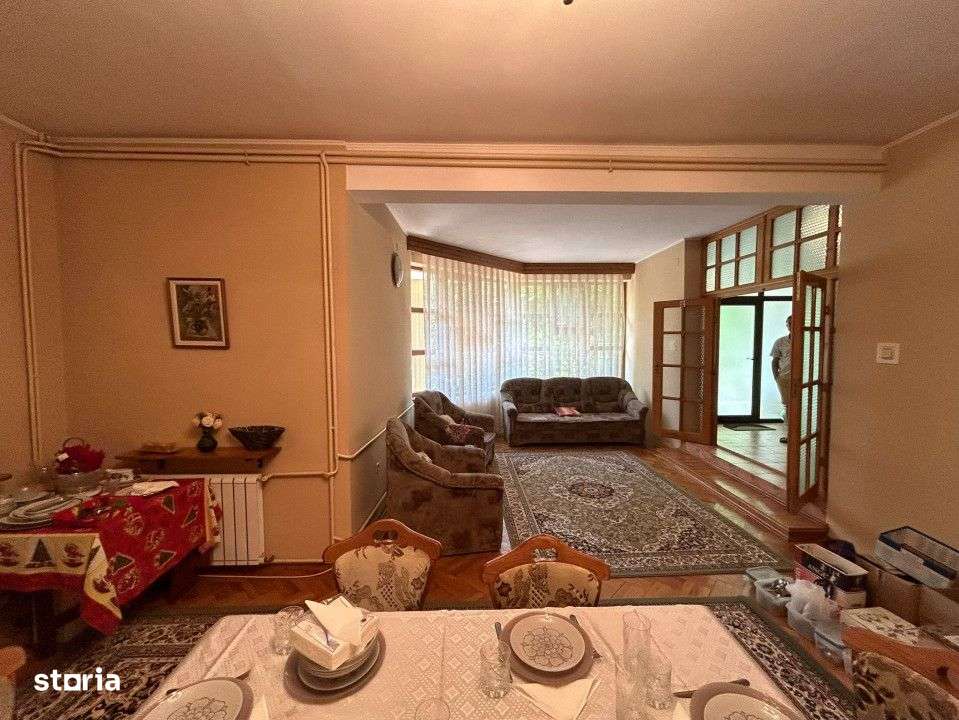 - Vila P+1, zona Centru, constructie 1999. - Imagine principală: 2/14