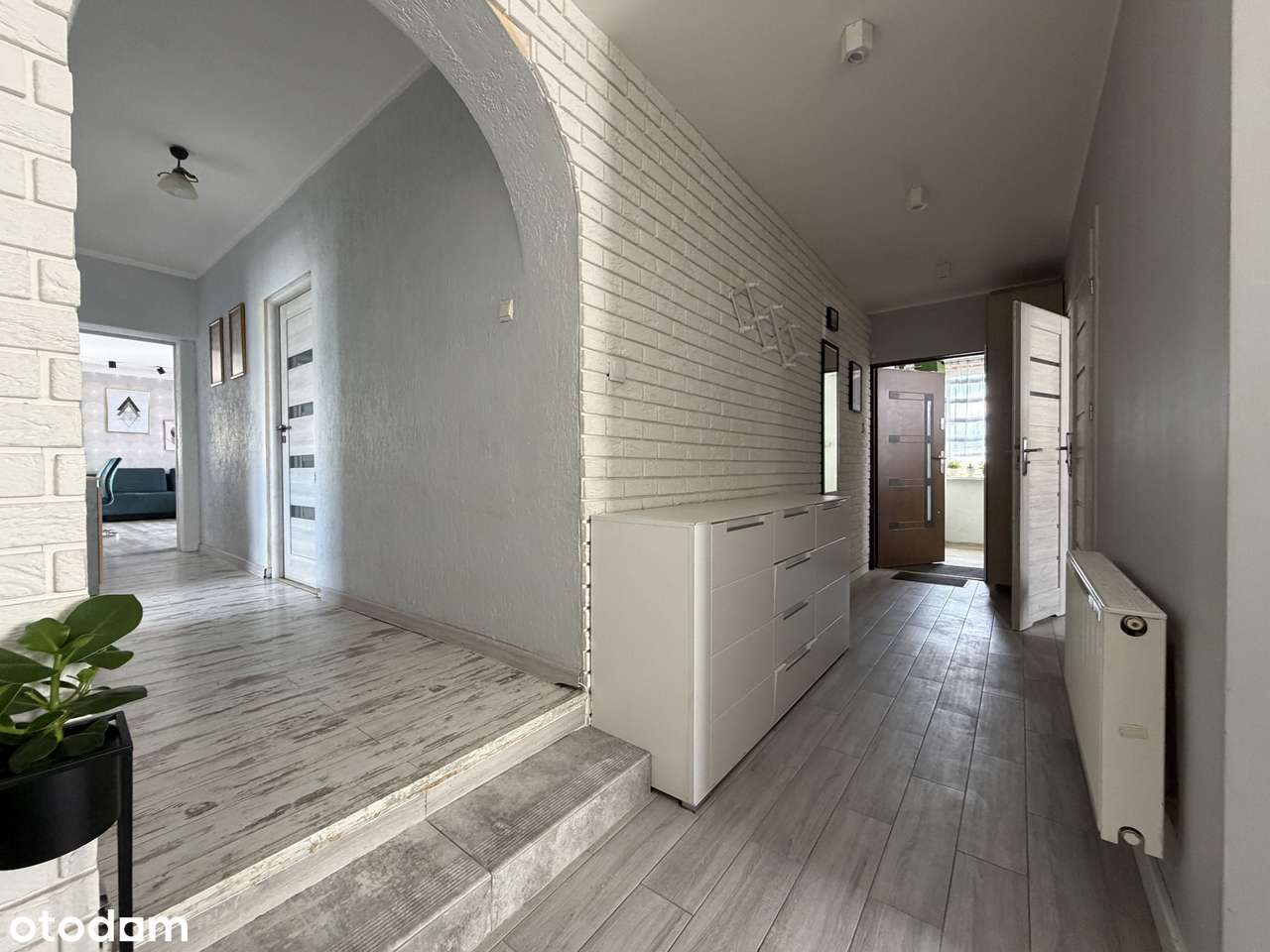 Przestronne mieszkanie 120 m²| 2 balkony| garaż| piwnica| 1 min do SKM-3