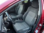 Toyota Auris 1.8 VVT-i Hybrid Automatik Team Deutschland - 11