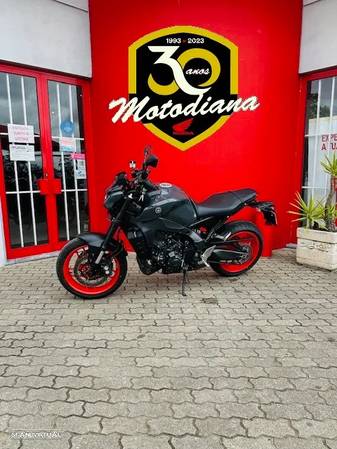 Yamaha MT-09 2021 - 1