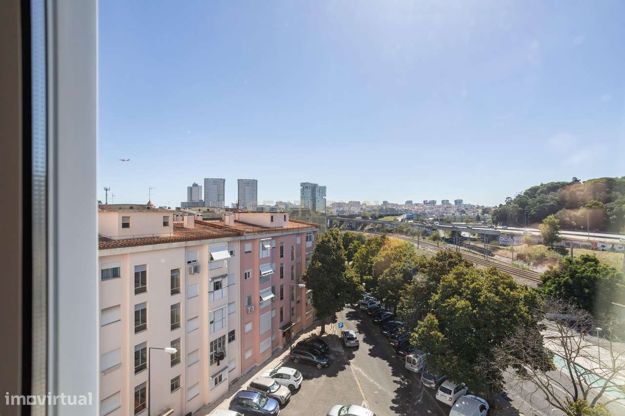 Apartamento T3 Remodelado em São Domingos de Benfica | 2 WC-5
