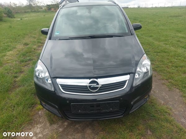 Opel Zafira - 1