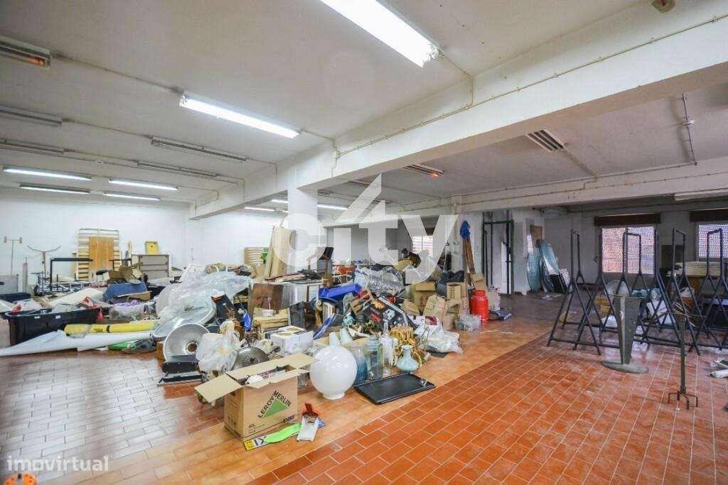 INVESTIMENTO - PRÉDIO EM ODIVELAS - VALE GRANDE - PONTINHA-6