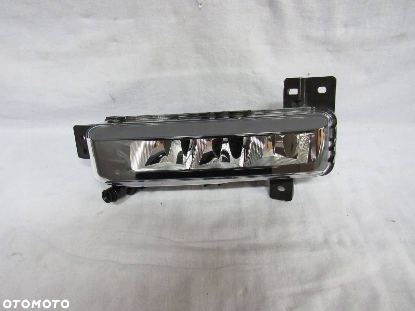 Lampa Halogen BMW F45 F46 Lift G20 Led Nie Klejony - 1