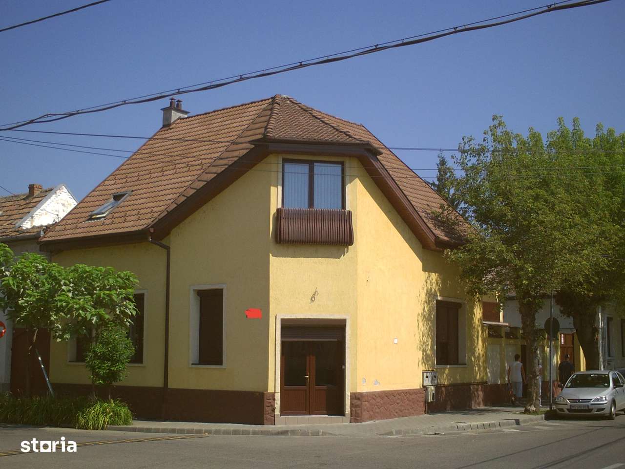 Casă de locuit cu 3 spații comerciale, zonă semicentrală-0