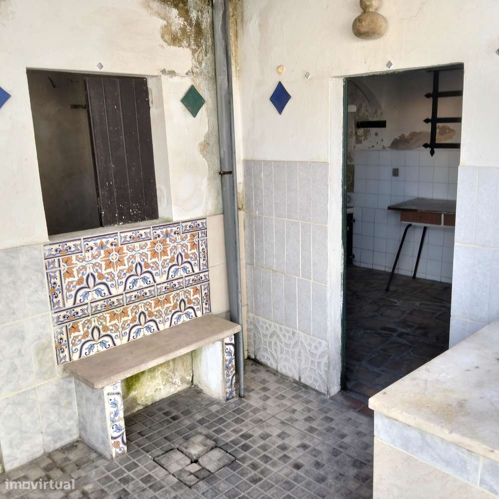 Moradia T-5 pronta a habitar Maiorga -Alcobaça-Nazaré Leiria-37