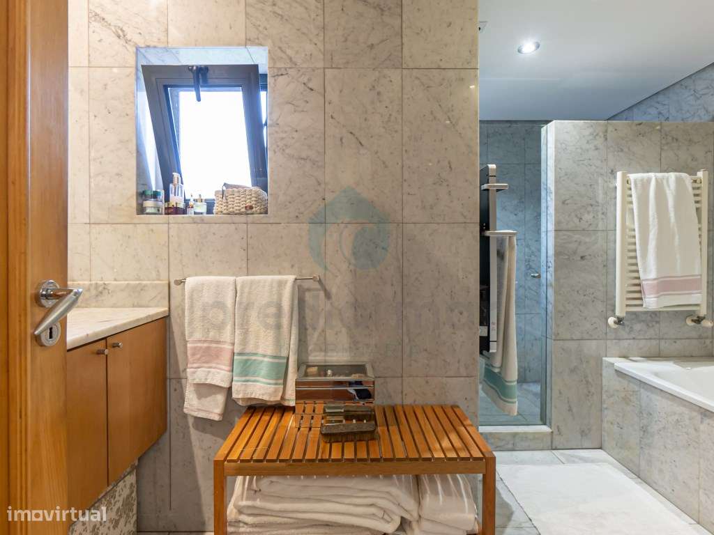 Moradia T5 em Vilarinha-38