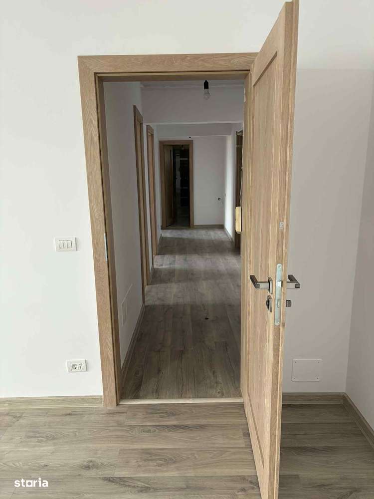 Apartament de 3 camere zona Calea Bucuresti(Liceul de Informatica),-8