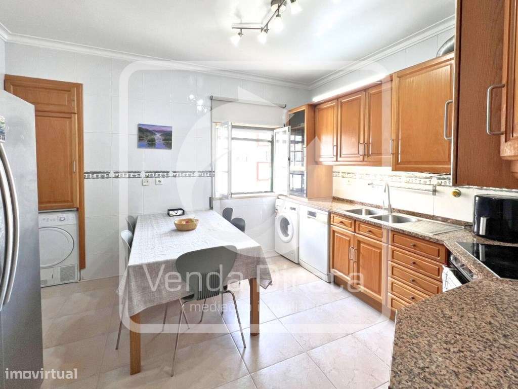 Apartamento T3+2 Duplex com 192 m² em Alcochete - Espaçoso e com um... - Grande imagem: 5/30