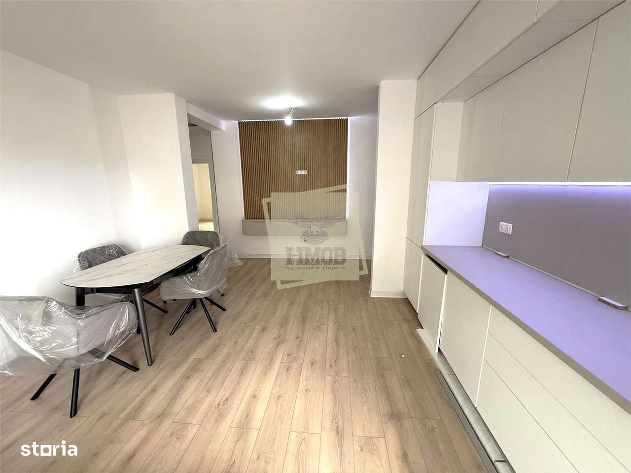 Dezvoltator vand 3 camere cu balcon la Mega Image 0% comision - Imagine principală: 4/15