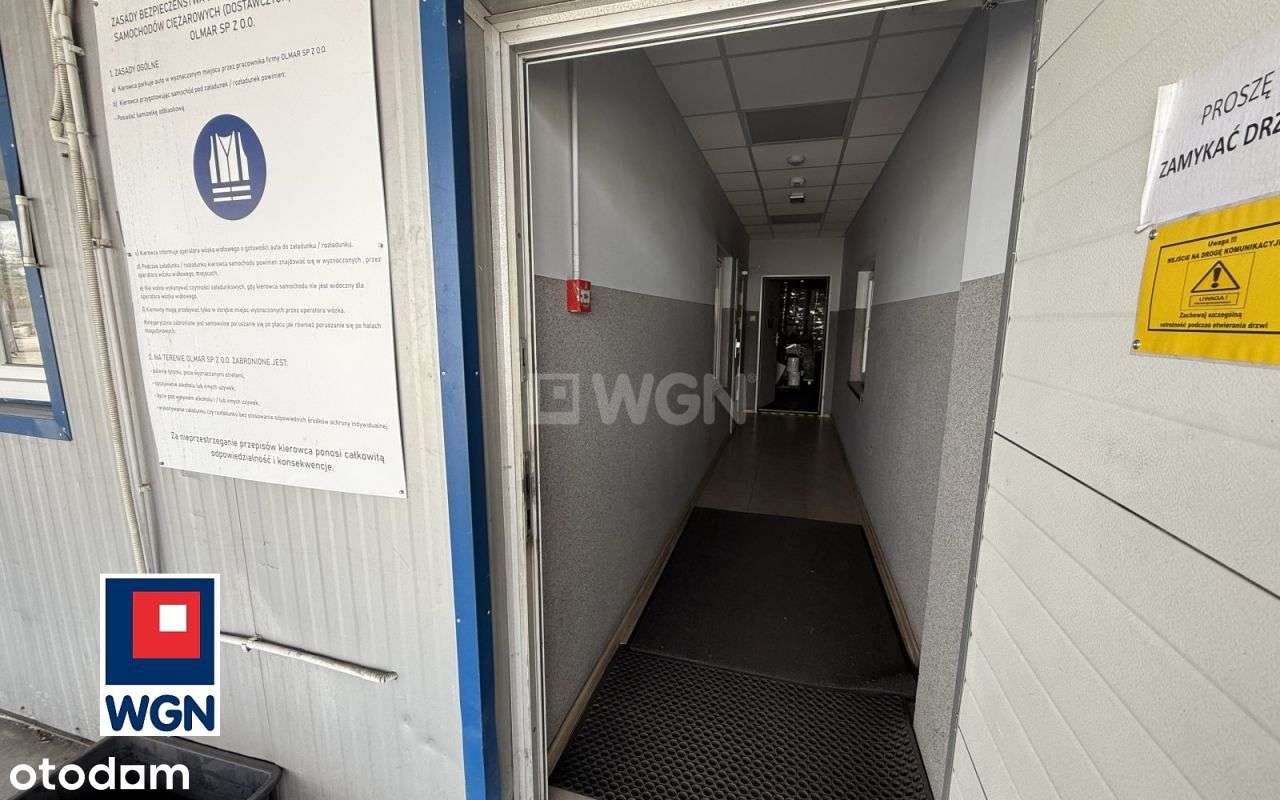 Nowoczesna hala produkcyjna w strefie przemysłowej-11