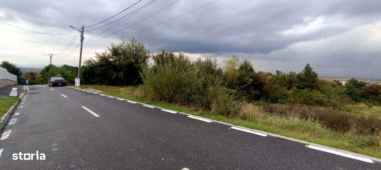 Teren in zona pitoreasca , usor accesibila , cu utilitati si panorama-2