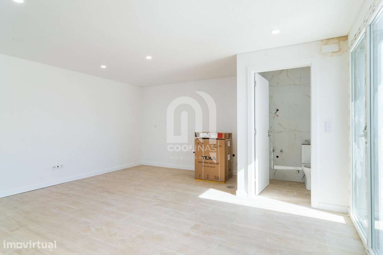 Fantástica Moradia Térrea T3+1 com Piscina de água salgada e aquecida-8