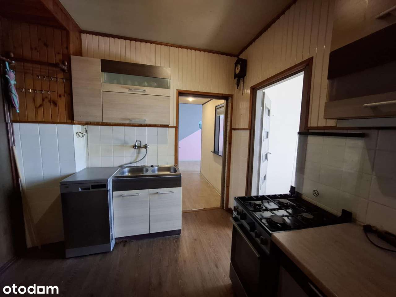 Mieszkanie dwupokojowe, pierwsze piętro w kamienicy. Polecam!-5