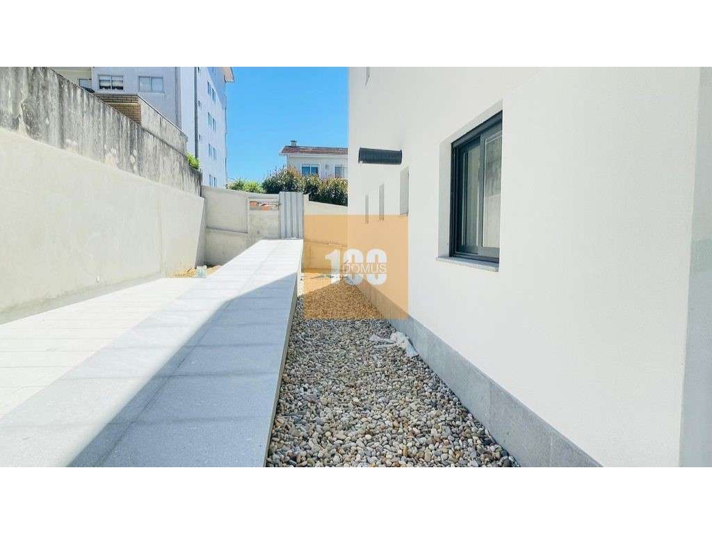 T3 junto ao metro St. Ovídio, Gaia - Grande imagem: 2/80