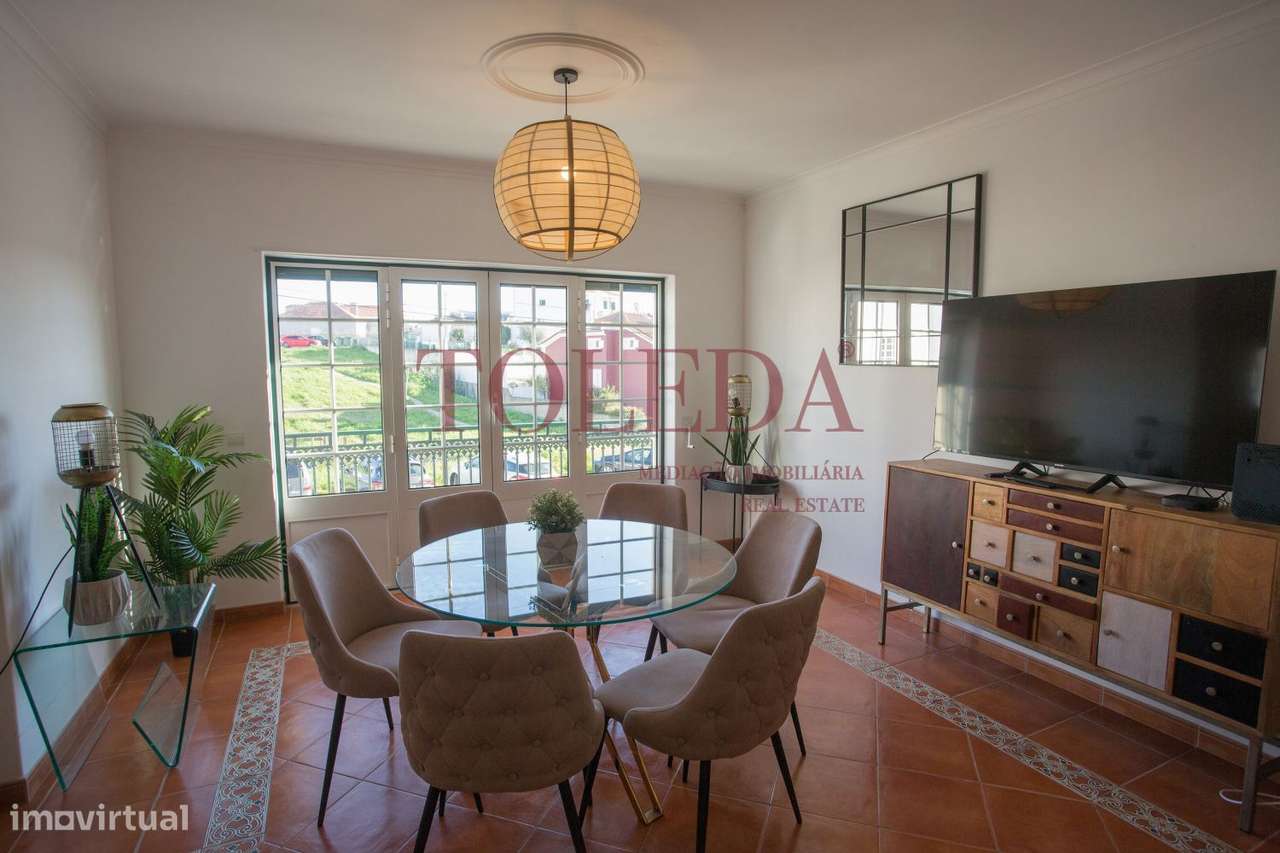 Moradia T6 com logradouro e garagem - Grande imagem: 3/58