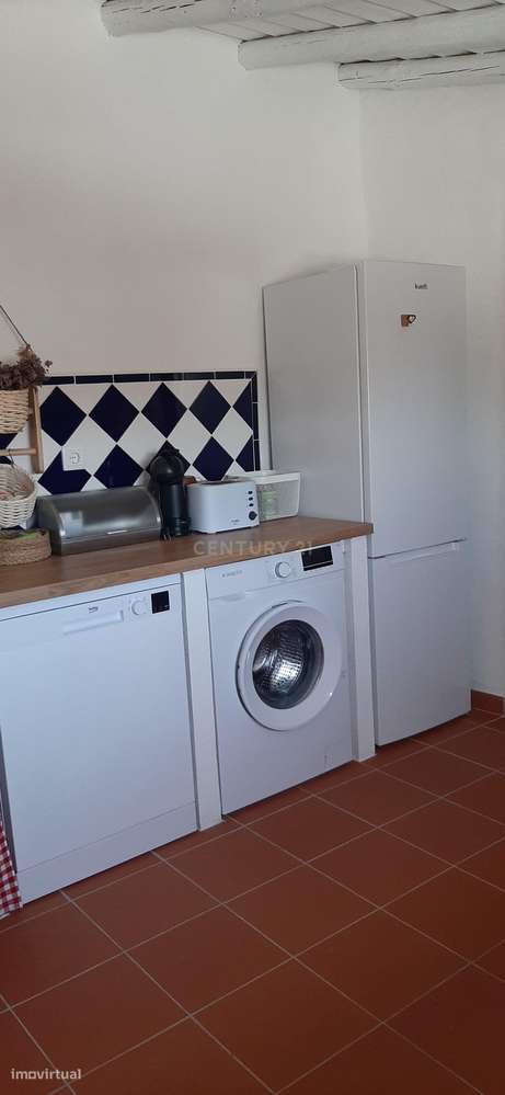 Oportunidade no coração do Alentejo! Moradia térrea T4 em Safara! Uma-16