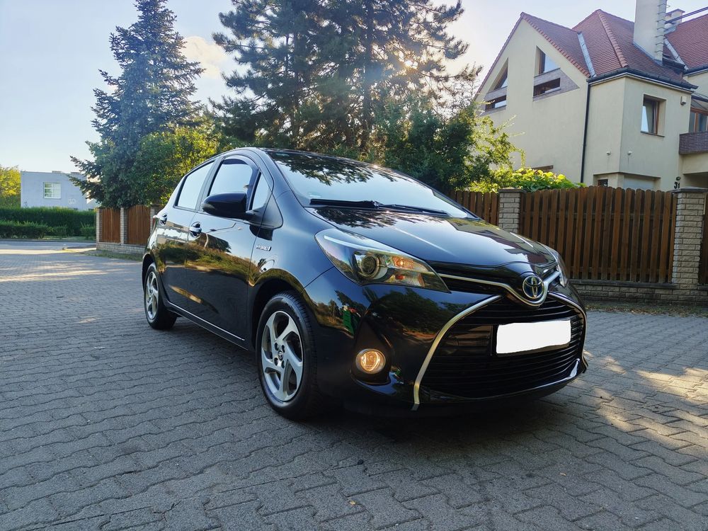 Toyota Yaris III (2011-2019) 1.5 VVT-i Comfort mit Design Paket 2016