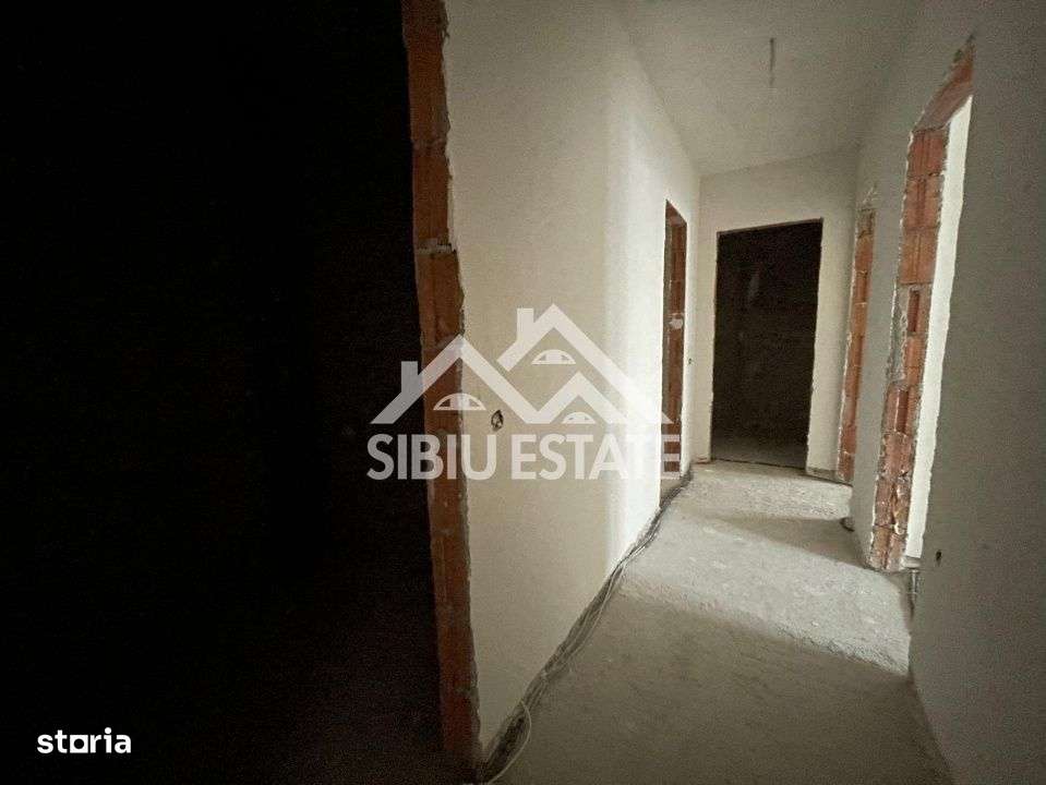 Apartament decomandat cu 3 camere-s.utila 72 mp, 2 bai,2 balcoane - Imagine principală: 5/10