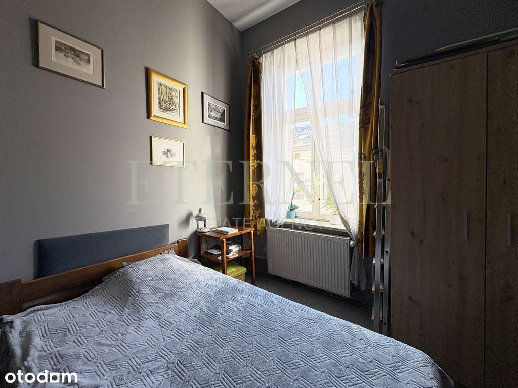 Mieszkanie z duszą w sercu Kazimierza – Kraków-4