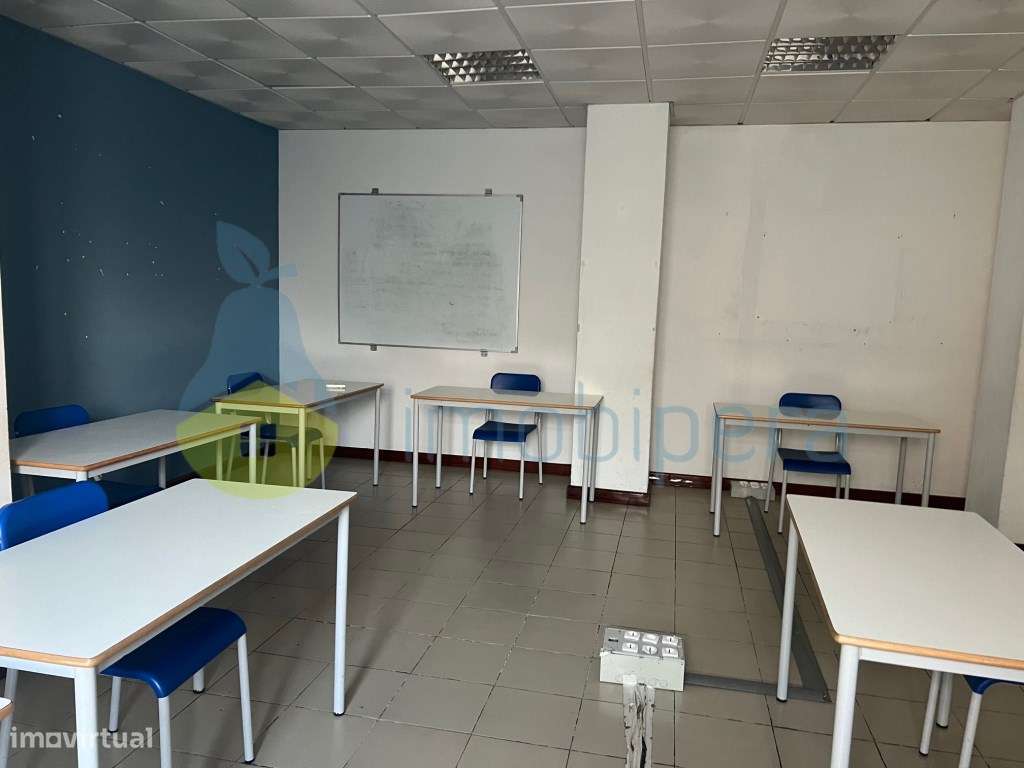 LOJA /ESPAÇO MULTIUSOS EM CERRO ALAGOA-ALBUFEIRA - Grande imagem: 3/12