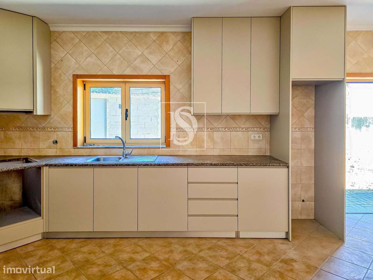 MORADIA T4 EM PEDRA EM BAIÃO - Completamente Requalificada - Grande imagem: 5/24