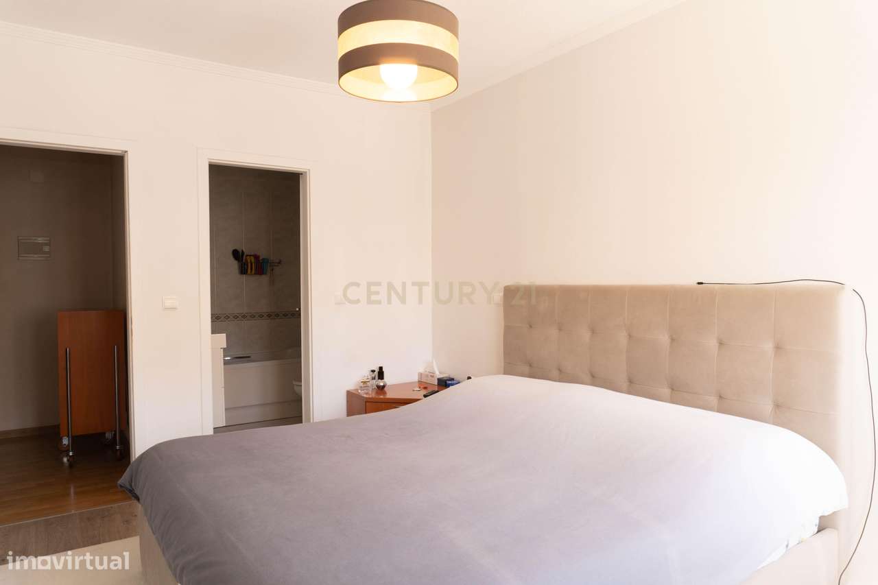 Apartamento T3 duplex em Carregado -Alenquer, União das Freguesias de-10