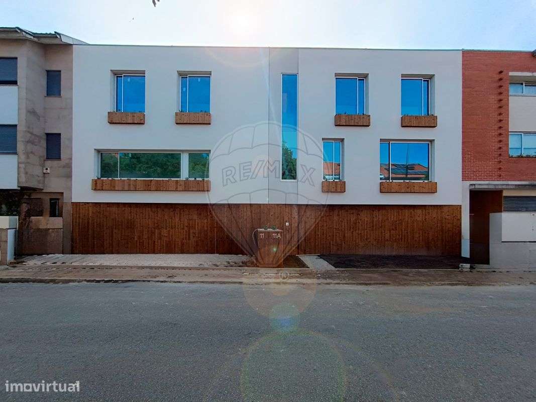 Moradia T4 para venda - Grande imagem: 2/50