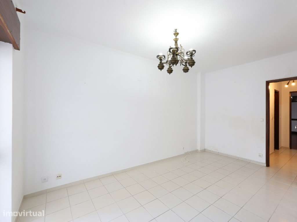 Apartamento T2 com terraço a dois passos da praia, no centro da Nazaré-5