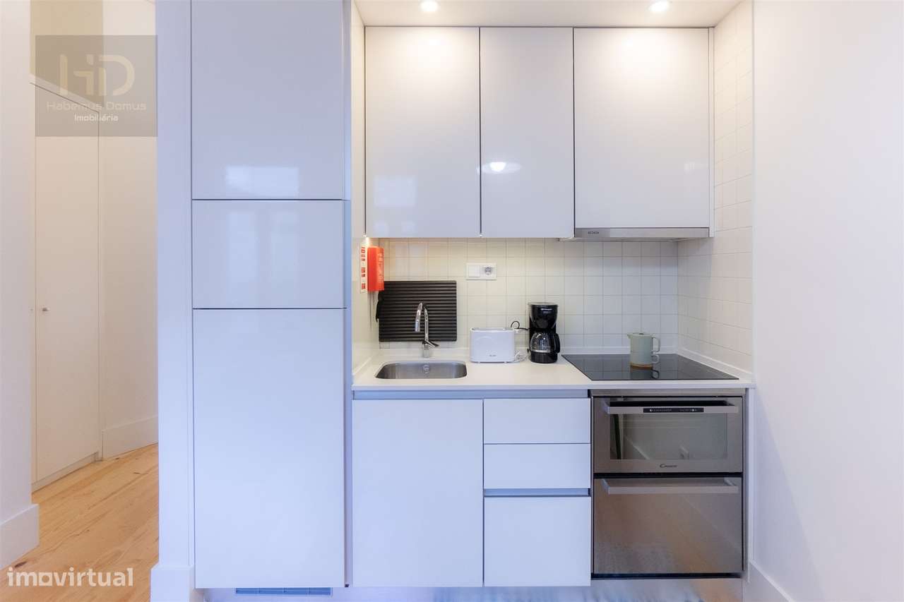 Apartamento T1  com 61m2 e Terraço Privativo próximo do metro no Porto-12