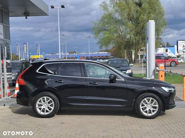 Volvo XC 60 D4 Momentum - 3