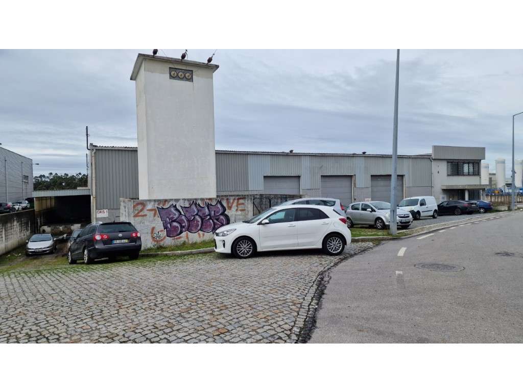 Armazém Logístico na Maia, junto ao Aeroporto. - Grande imagem: 5/26