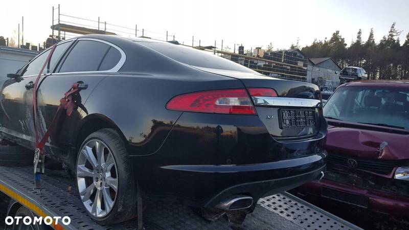 Tłumik końcowy wydech Jaguar XF sedan 08r. - 1