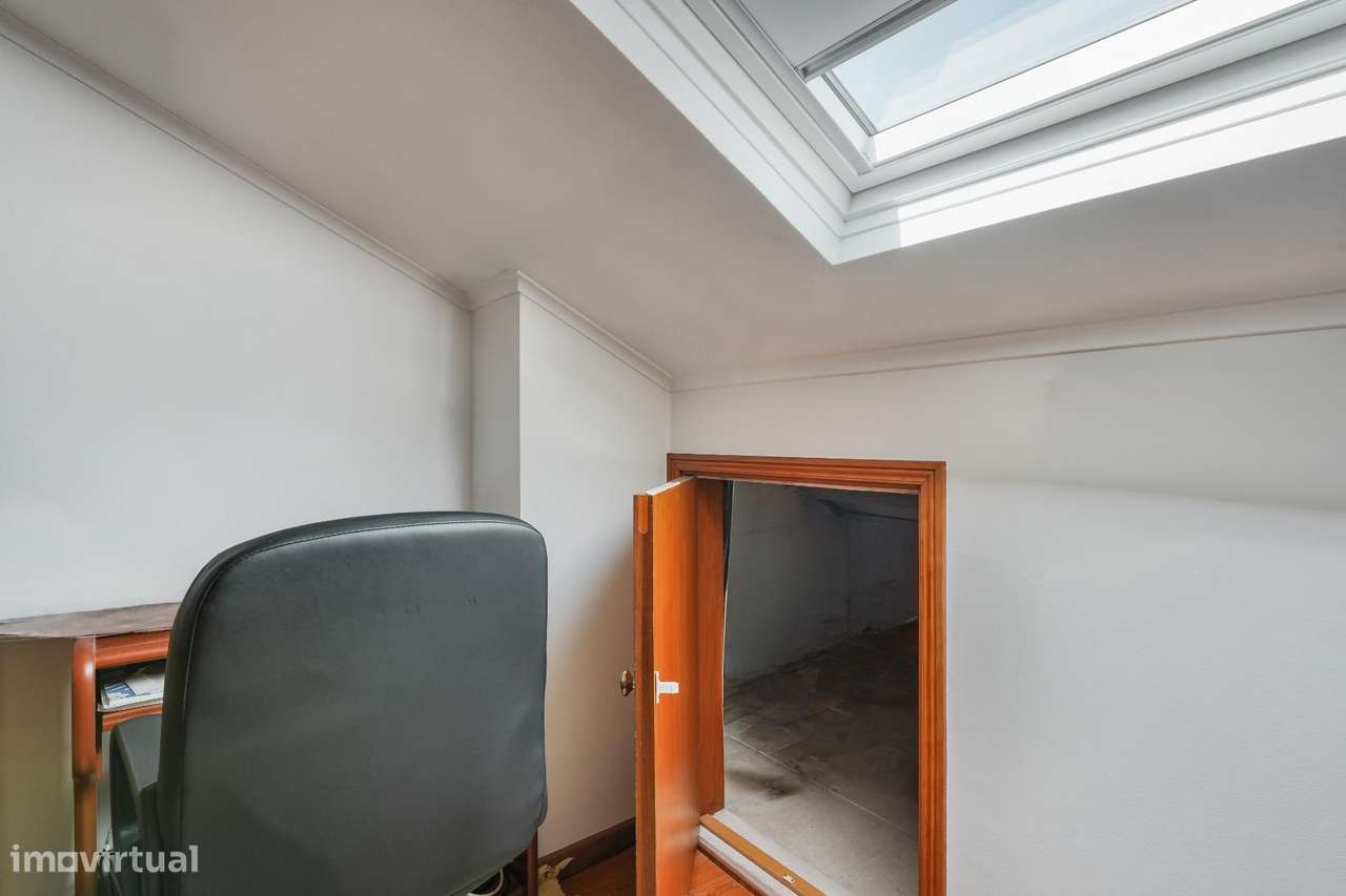 Moradia T3 · 3 Pisos · Garagem · Bacelos do Gaio,  – Seixal-23