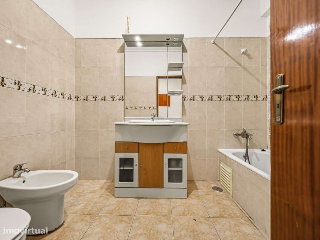 Apartamento T2 em Paio Pires-4
