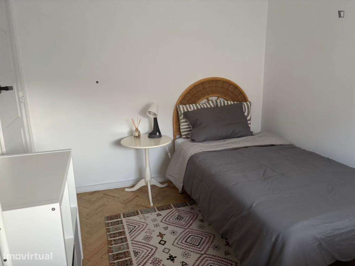 Quarto - localizado em Alvalade Lisbon - Grande imagem: 4/10